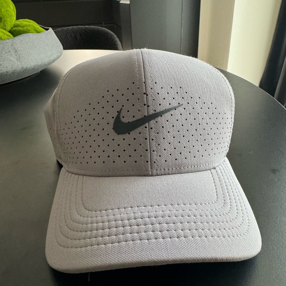 Nike tennis hat